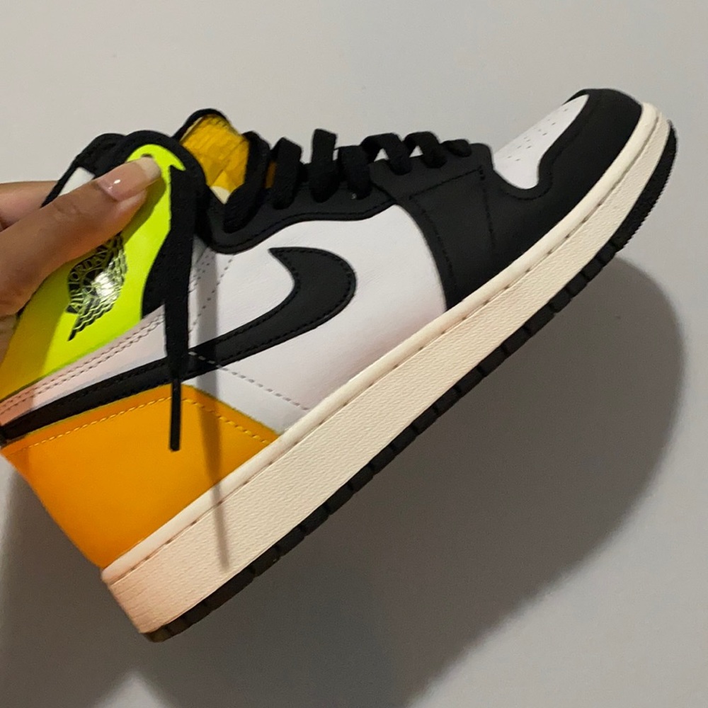 Air Jordan 1